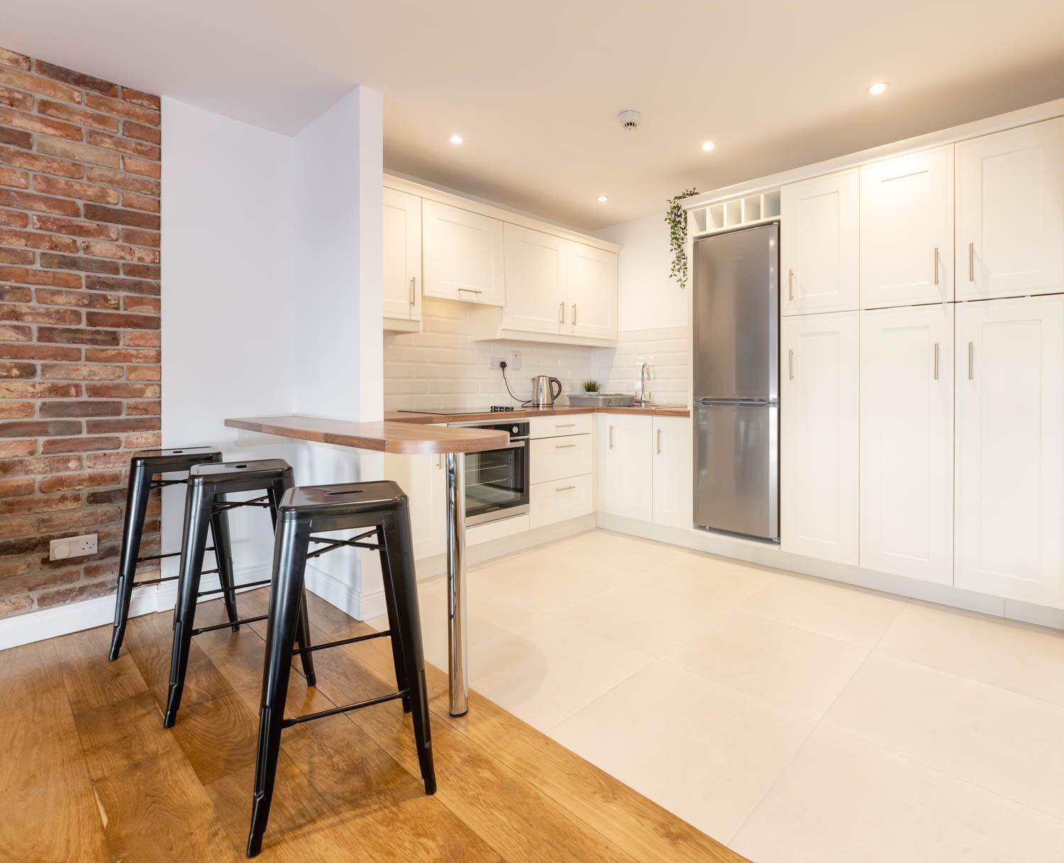 Modern Canal View Home, In City Centre, Sleeps 8 골웨이 외부 사진